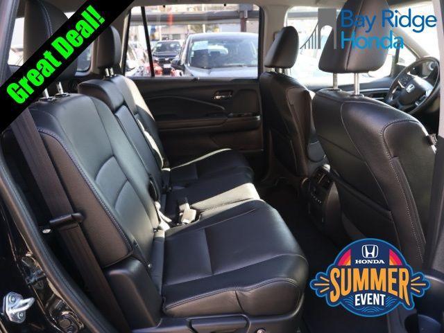 used 2022 Honda Pilot car, priced at $32,698