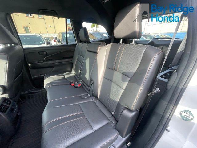 used 2022 Honda Pilot car, priced at $31,751