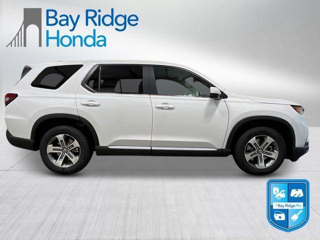 new 2025 Honda Pilot car, priced at $47,450