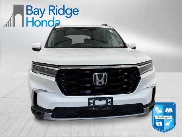 new 2025 Honda Pilot car, priced at $55,660