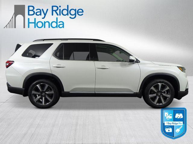 new 2025 Honda Pilot car, priced at $51,880