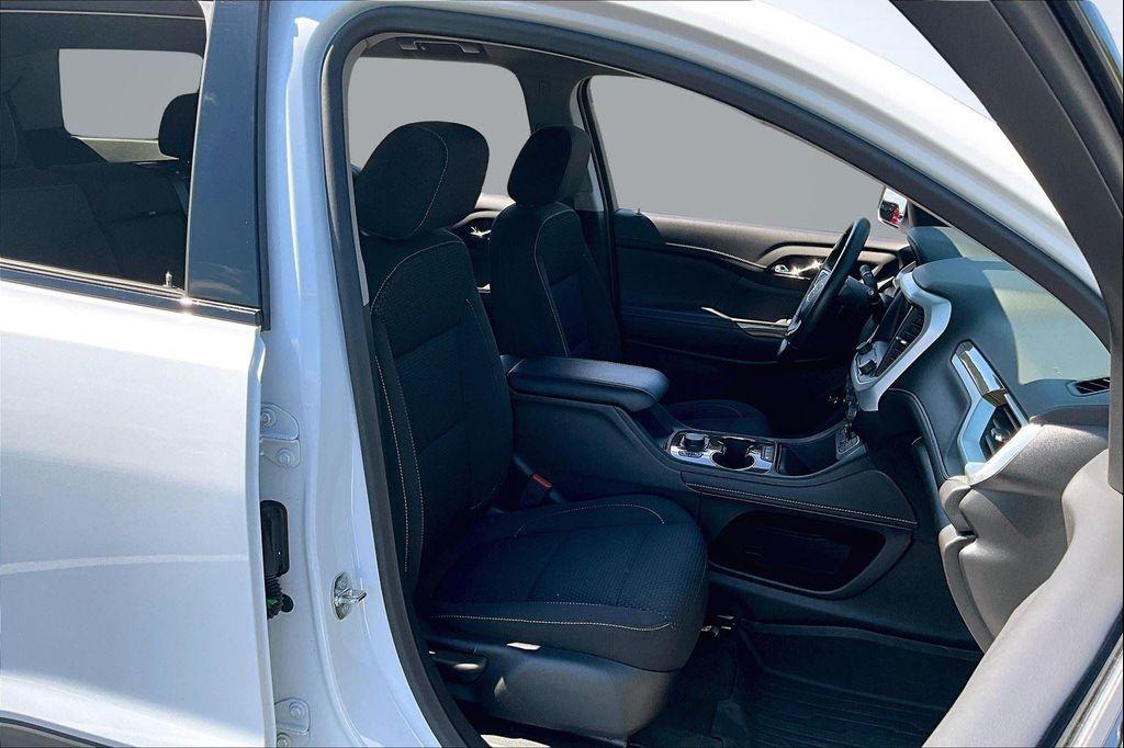 used 2023 GMC Acadia car, priced at $31,622