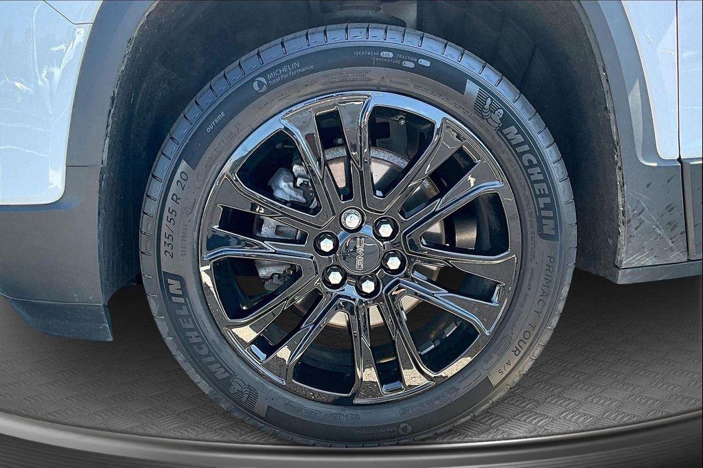 used 2023 GMC Acadia car, priced at $31,622