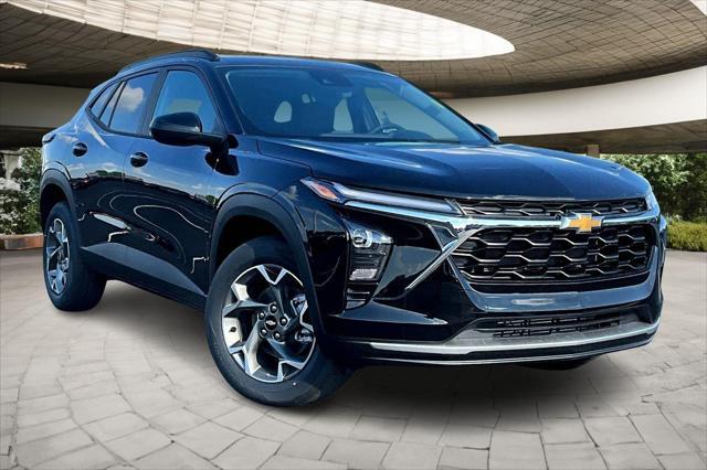 new 2025 Chevrolet Trax car, priced at $26,000