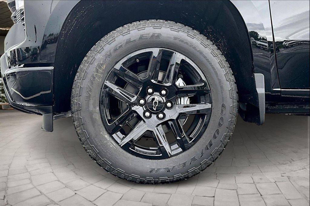 new 2025 Chevrolet Silverado 1500 car, priced at $51,325
