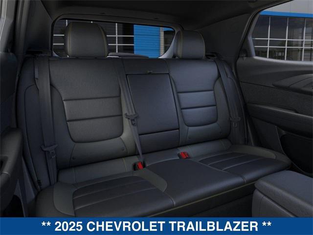 new 2025 Chevrolet TrailBlazer car, priced at $32,180