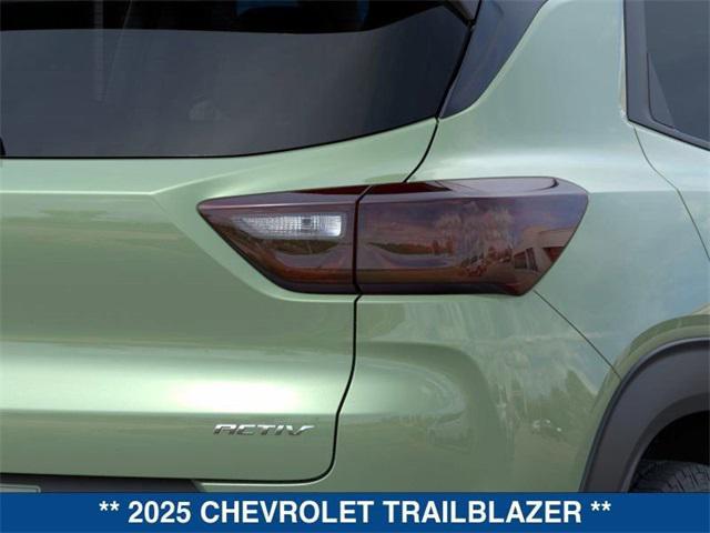 new 2025 Chevrolet TrailBlazer car, priced at $32,180