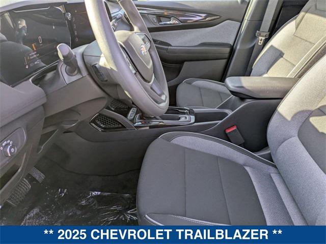 new 2025 Chevrolet TrailBlazer car, priced at $26,490