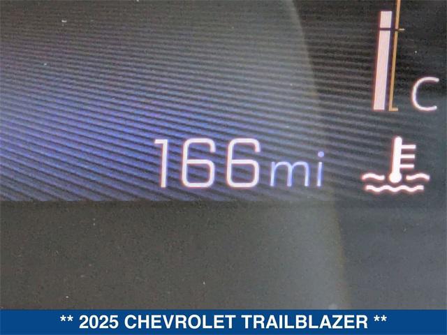 new 2025 Chevrolet TrailBlazer car, priced at $26,490