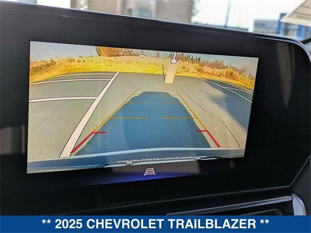 new 2025 Chevrolet TrailBlazer car, priced at $26,490