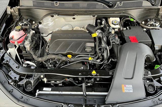 new 2025 Buick Envista car, priced at $28,930