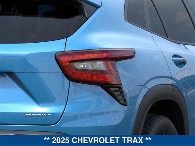 new 2025 Chevrolet Trax car, priced at $25,085