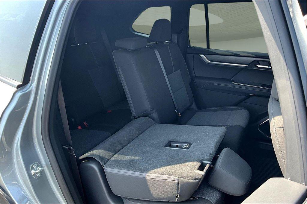 new 2025 GMC Acadia car, priced at $46,035