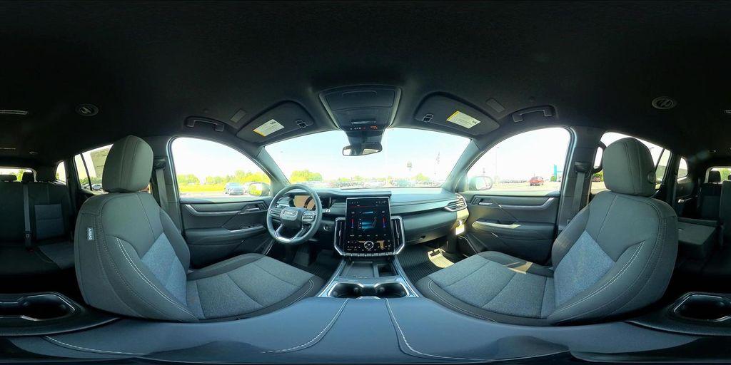 new 2025 GMC Acadia car, priced at $46,035