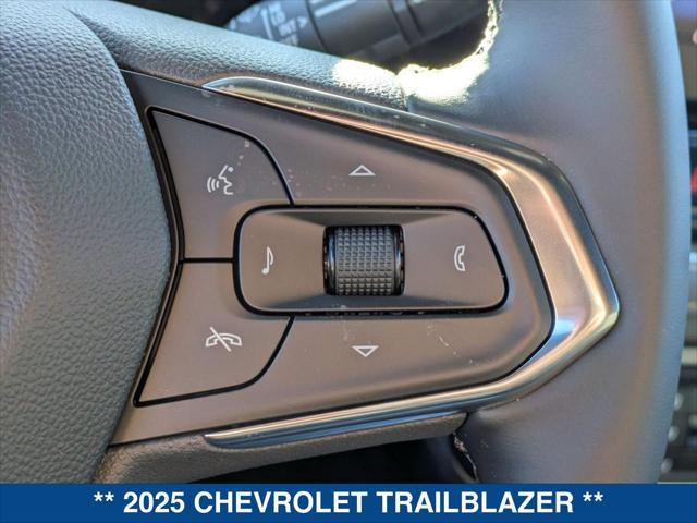 new 2025 Chevrolet TrailBlazer car, priced at $30,685