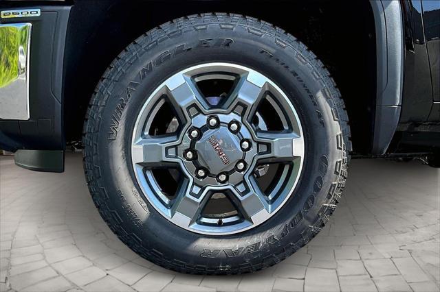 new 2025 GMC Sierra 2500 car, priced at $54,334