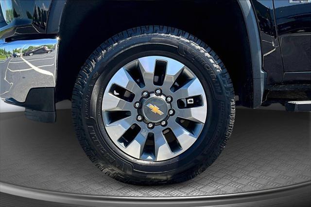 used 2021 Chevrolet Silverado 2500 car, priced at $40,847
