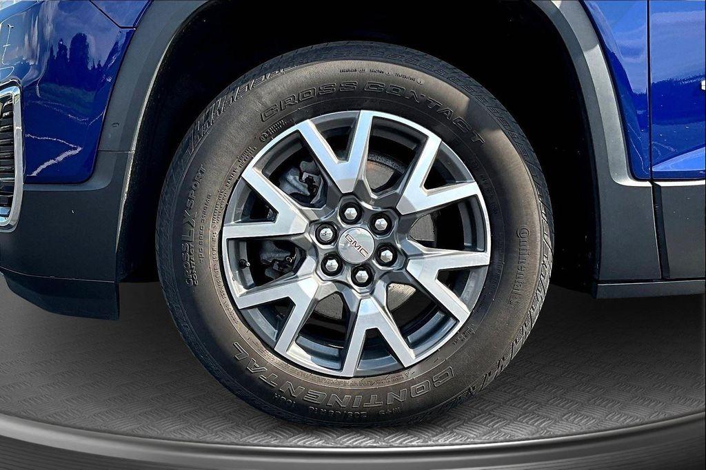 used 2023 GMC Acadia car, priced at $29,323