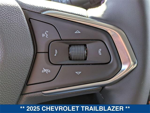 new 2025 Chevrolet TrailBlazer car, priced at $29,075