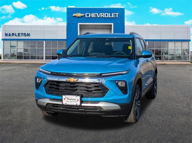 new 2025 Chevrolet TrailBlazer car, priced at $28,475