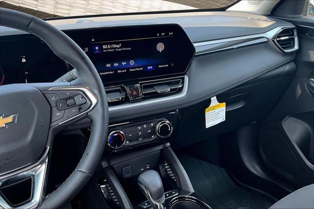 new 2025 Chevrolet TrailBlazer car, priced at $27,278
