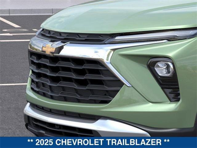 new 2025 Chevrolet TrailBlazer car, priced at $28,080