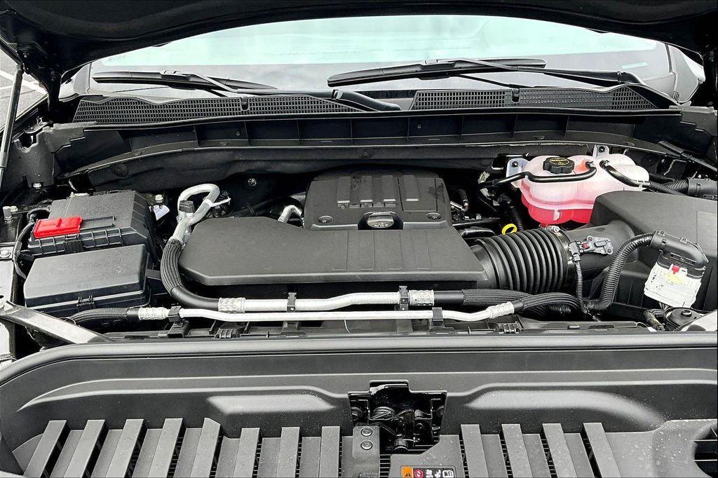 new 2025 GMC Sierra 1500 car, priced at $50,975