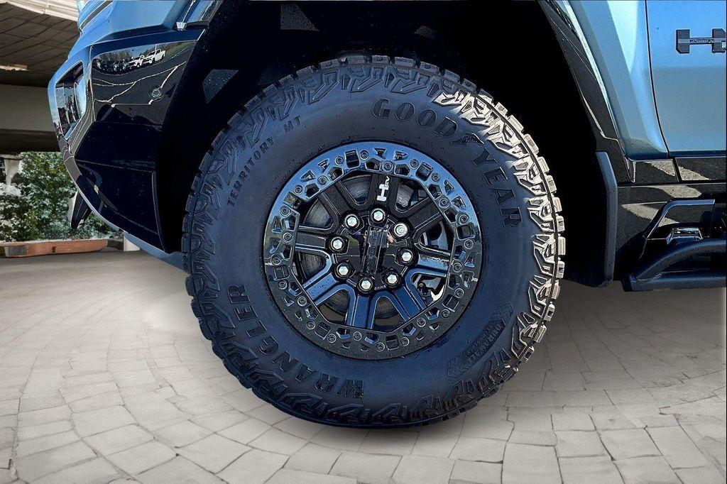 new 2024 GMC HUMMER EV SUV car, priced at $122,295
