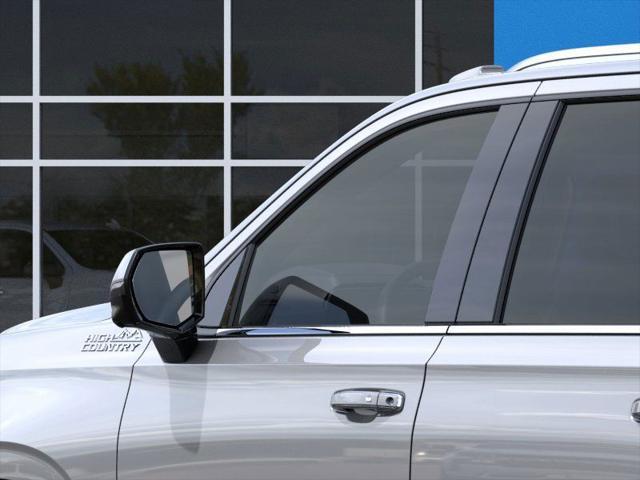 new 2025 Chevrolet Suburban car, priced at $89,174