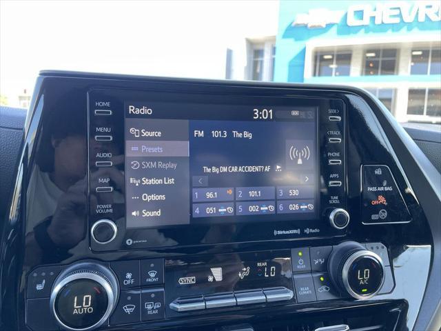 used 2022 Toyota Highlander car, priced at $31,444