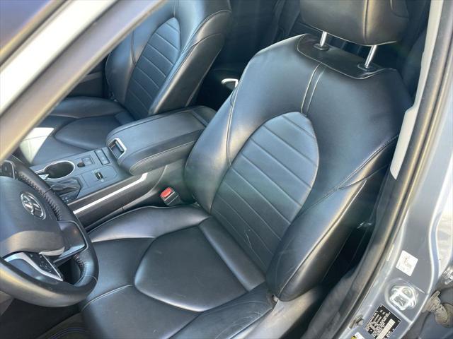 used 2022 Toyota Highlander car, priced at $31,444
