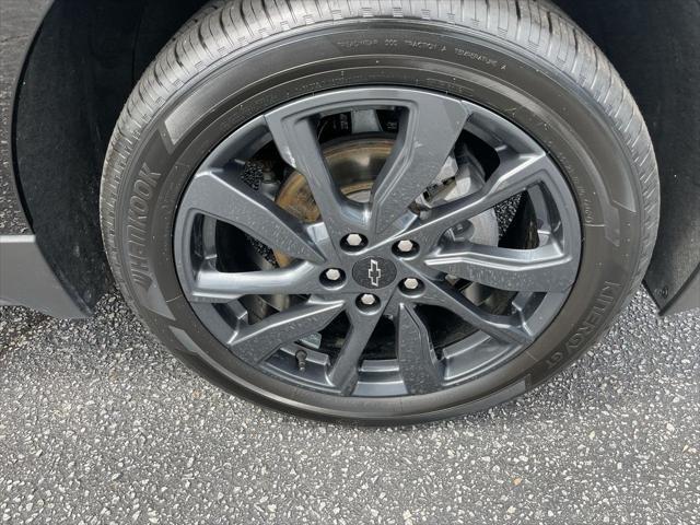 used 2022 Chevrolet Equinox car, priced at $24,556