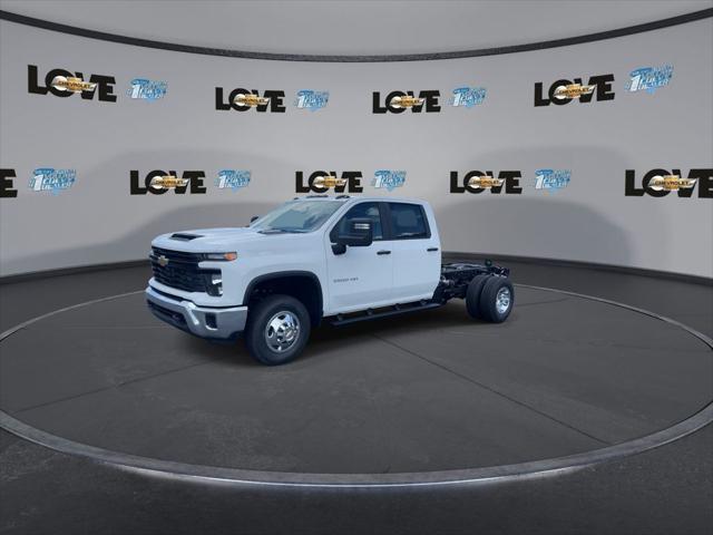 new 2025 Chevrolet Silverado 3500 car, priced at $67,538