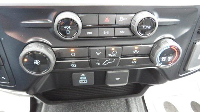 new 2025 Ford F-250 car, priced at $48,200