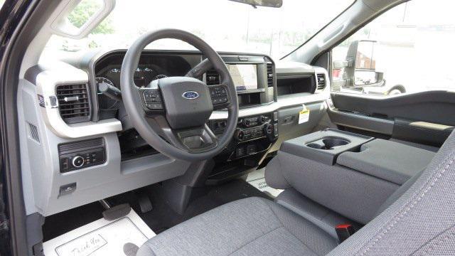 new 2025 Ford F-350 car, priced at $61,330