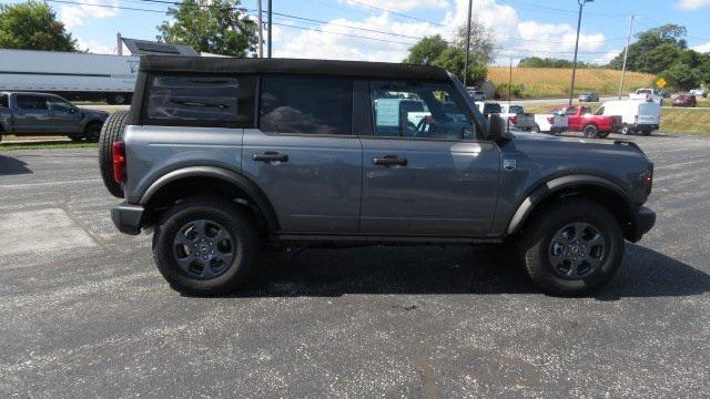 new 2025 Ford Bronco car, priced at $41,952