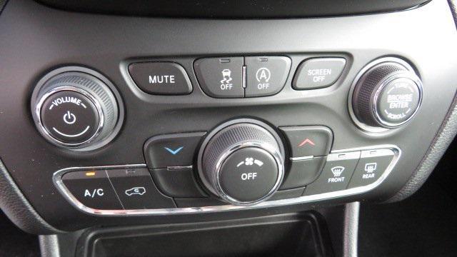 used 2021 Jeep Cherokee car, priced at $21,948