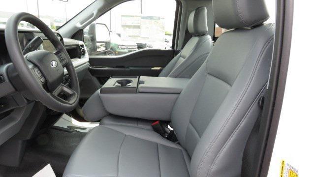 new 2025 Ford F-250 car, priced at $46,885