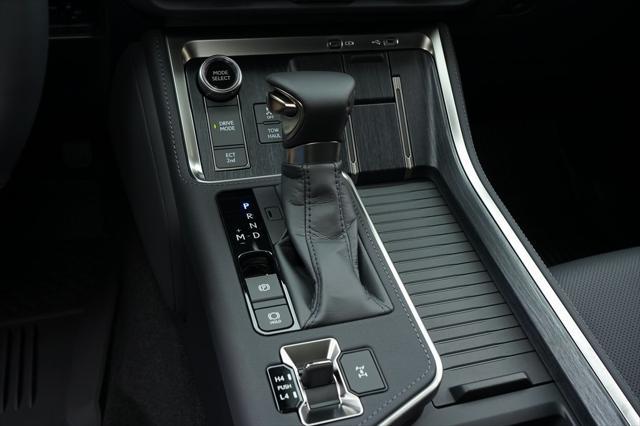 used 2025 Lexus GX 550 car, priced at $86,991