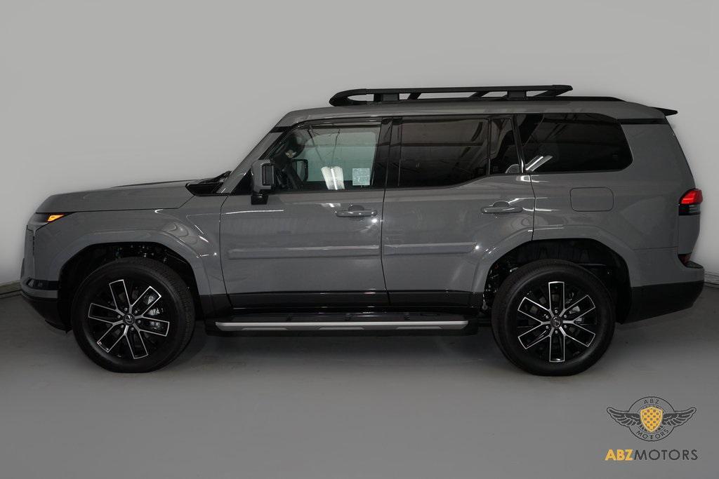 used 2025 Lexus GX 550 car, priced at $89,991