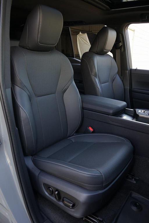 used 2025 Lexus GX 550 car, priced at $89,991