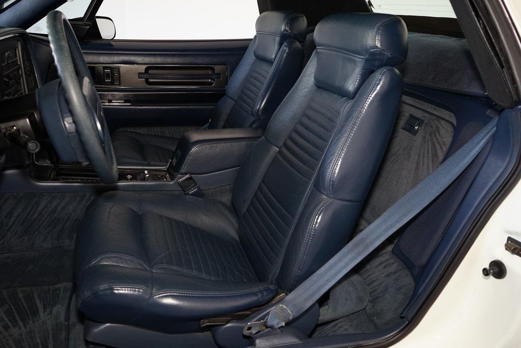 used 1990 Buick Reatta car, priced at $16,991