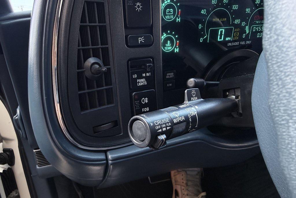 used 1990 Buick Reatta car, priced at $16,991