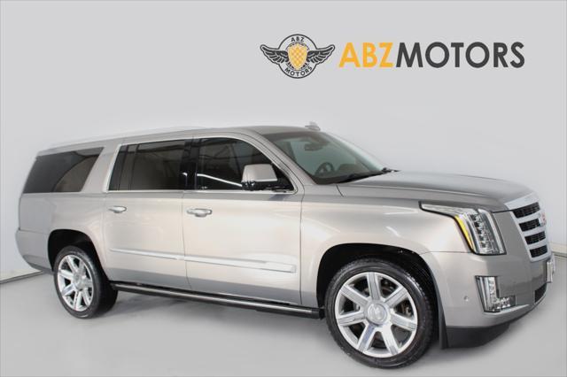 used 2018 Cadillac Escalade ESV car, priced at $28,991