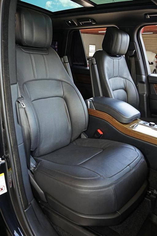 used 2018 Land Rover Range Rover car, priced at $27,491