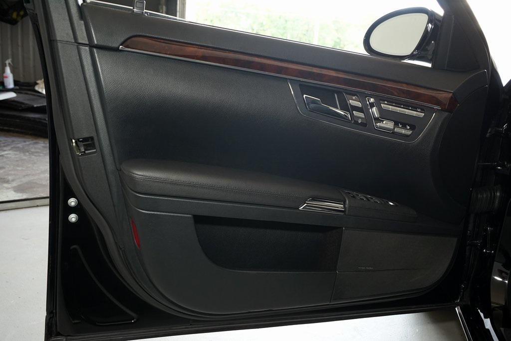 used 2007 Mercedes-Benz S-Class car, priced at $14,991