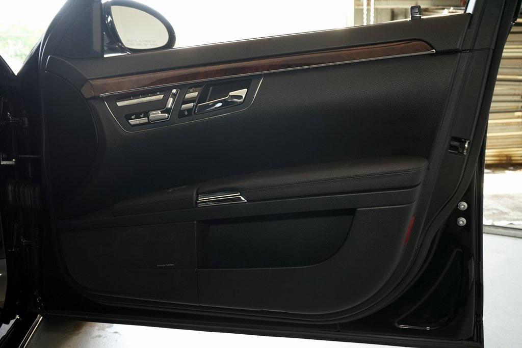 used 2007 Mercedes-Benz S-Class car, priced at $14,991
