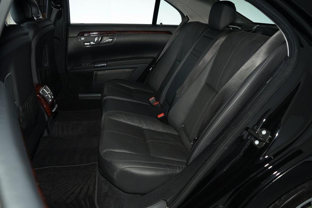 used 2007 Mercedes-Benz S-Class car, priced at $14,991