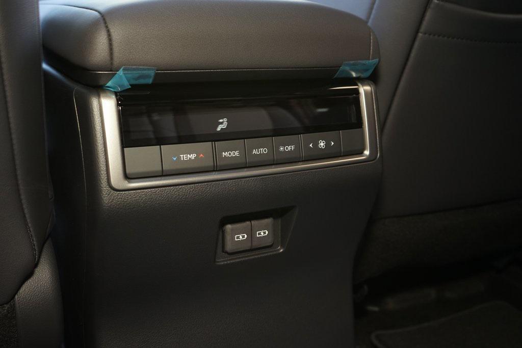 used 2025 Lexus GX 550 car, priced at $85,991