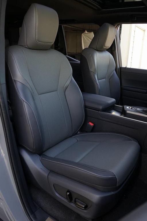 used 2025 Lexus GX 550 car, priced at $85,991